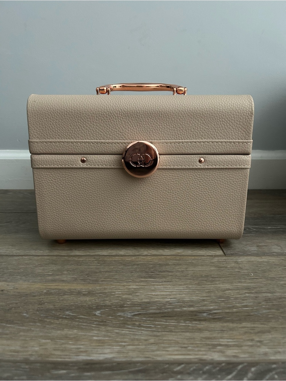 Caboodles life and style small train case